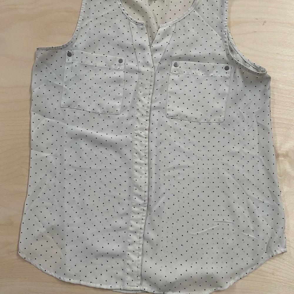 Maurices Sleeveless Blouse size large (CV)